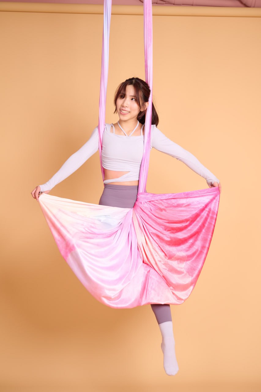 AERIAL sense 空中瑜珈